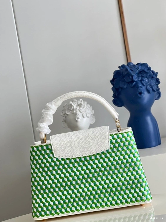CAPUCINES LOUIS VUITTON MM 0803